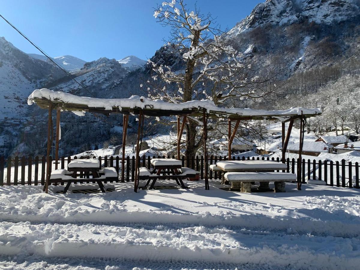 Hotel Rural El Sestil Dobres 外观 照片