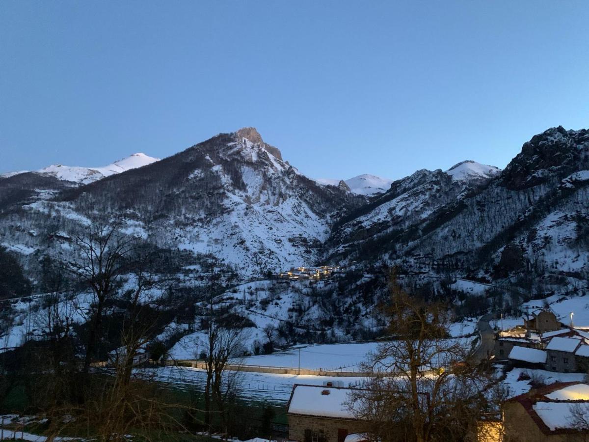 Hotel Rural El Sestil Dobres 外观 照片