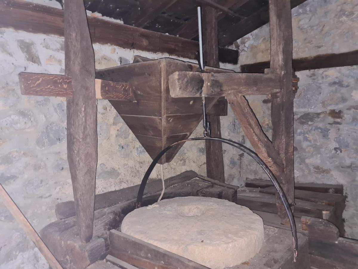 Hotel Rural El Sestil Dobres 外观 照片