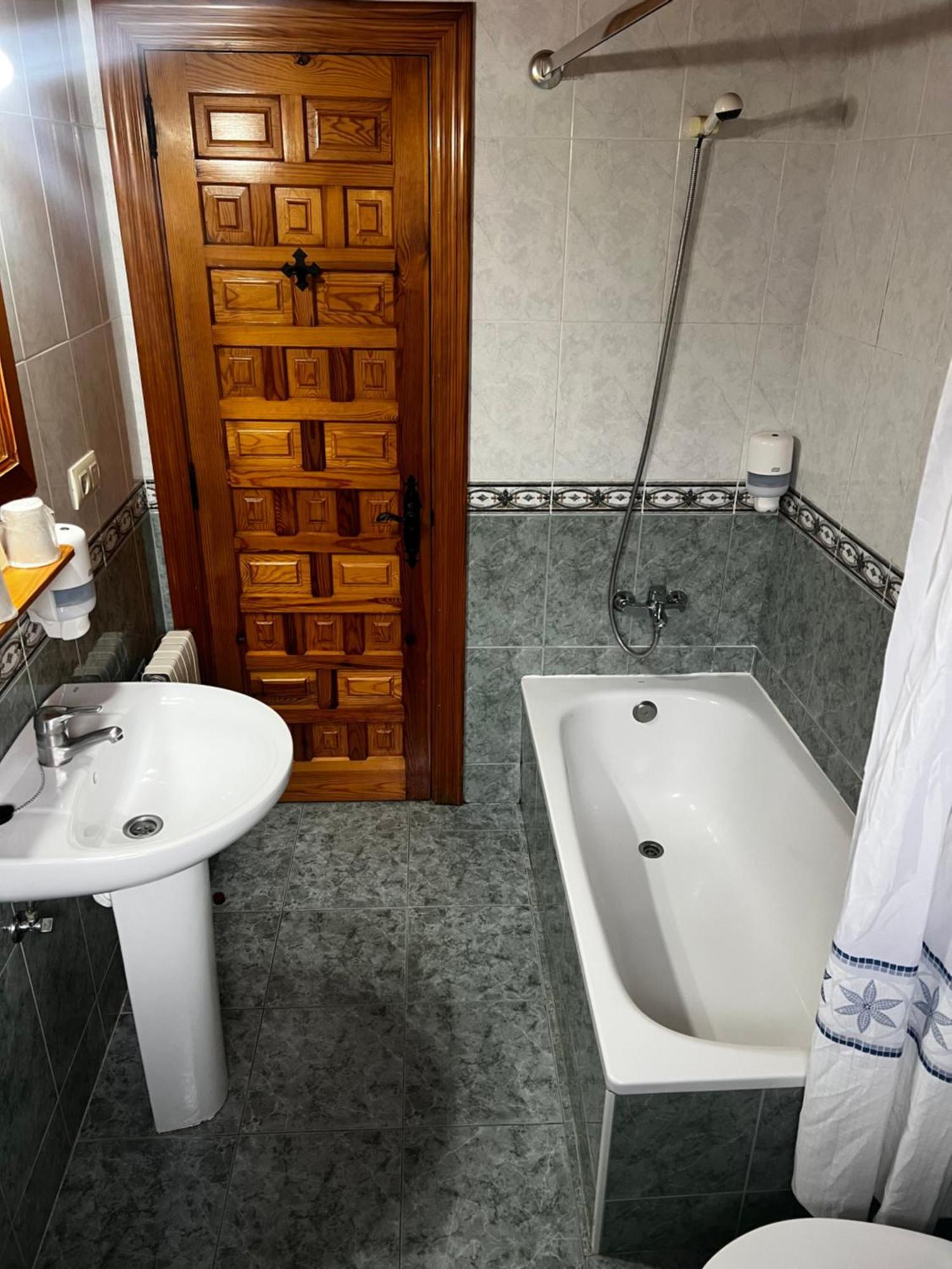 Hotel Rural El Sestil Dobres 外观 照片